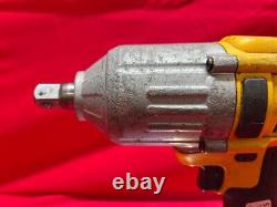 Dewalt DCF889 20-Volt Max 1/2 Cordless High Torque Impact Wrench (SS2105546)