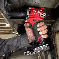 Milwaukee M12 2555-22 12-Volt FUEL 1/2-Inch Cordless Stubby Impact Wrench Kit
