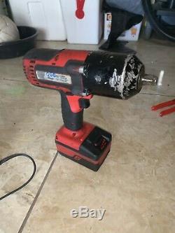 Snap On CT8850 1/2 Cordless Impact Wrench With 2 Batteries And Charger