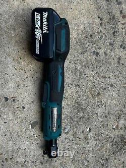 USED Makita XRW01Z 18V LXT Cordless 3/8 / 1/4 Sq. Drive Ratchet + BL1860b